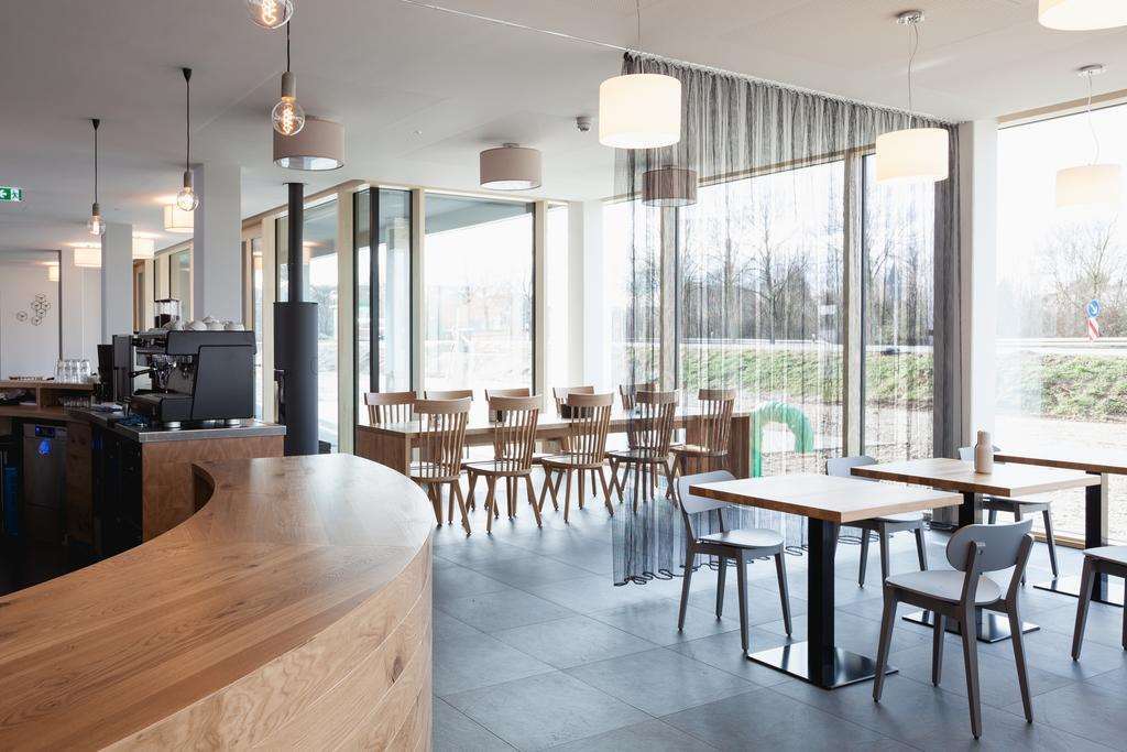 Bader Hotel Vaterstetten Restaurang bild